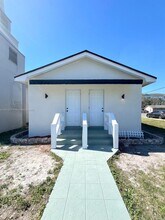 2 SW 6th Ave in Dania Beach, FL - Building Photo - Building Photo