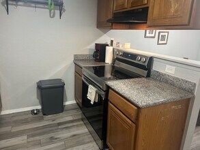 3511 E Baseline Rd, Unit Shadow Mountain Villas in Phoenix, AZ - Building Photo - Building Photo