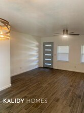 1711 N Vermont Ave in Oklahoma City, OK - Building Photo - Building Photo