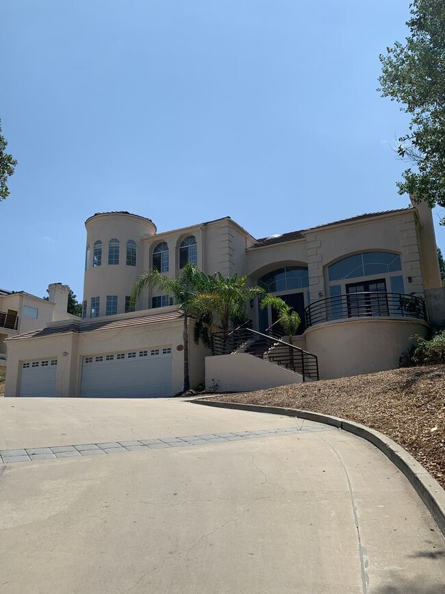 property at 2515 Alpine Blvd