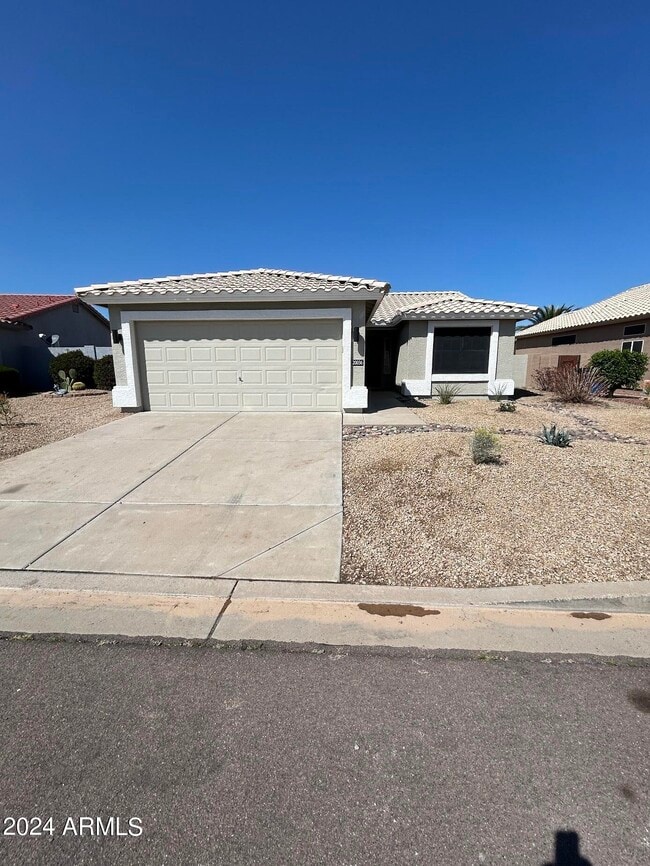 property at 20036 N Coyote Lakes Pkwy