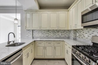 317 Todd Pl NE in Washington, DC - Building Photo - Building Photo