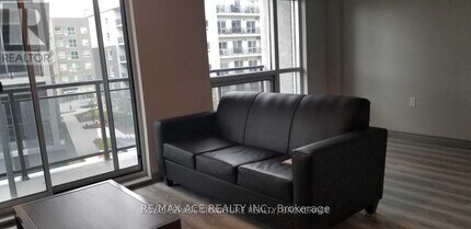 275 Larch St in Waterloo, ON - Building Photo - Building Photo