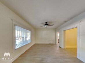 825 14th St in Sacramento, CA - Foto de edificio - Building Photo