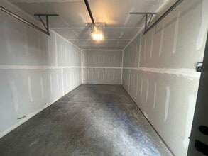 402 4th St E, Unit 402 4th Street E in Altoona, WI - Building Photo - Building Photo