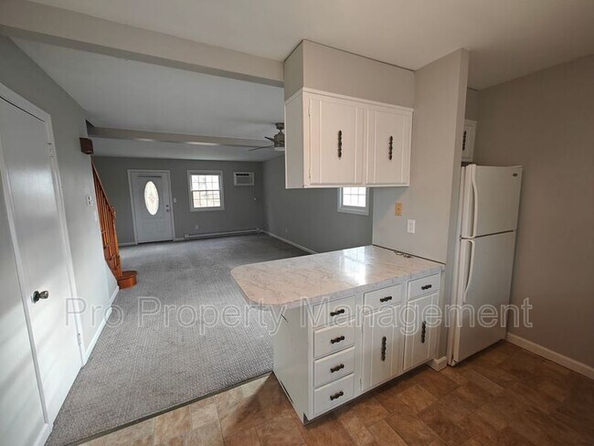 18 Broadview Hts in Thomaston, CT - Building Photo - Building Photo