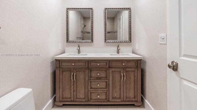 740 Beachwood Ln, Unit 740 in Plantation, FL - Foto de edificio - Building Photo