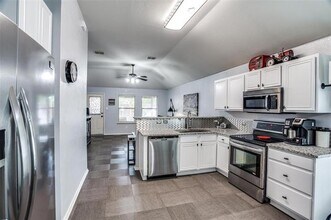 2800 Coyote Ridge Dr in Fort Worth, TX - Building Photo - Building Photo
