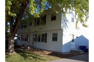 1820-2016 Grove St in Oshkosh, WI - Building Photo - Building Photo