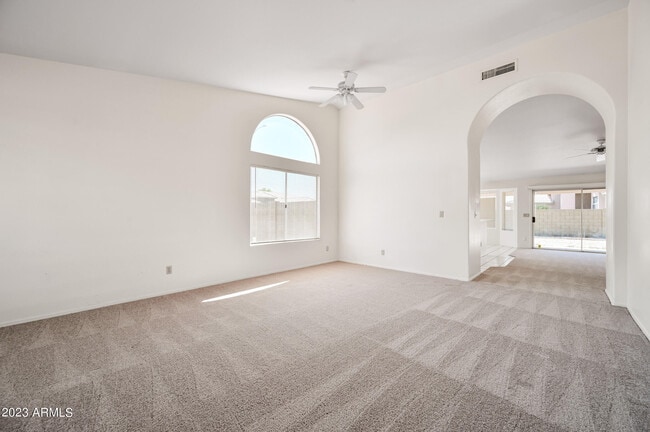 856 54 Cir in Mesa, AZ - Building Photo - Building Photo