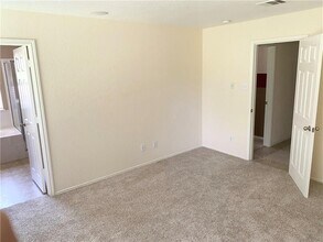 123 Devonshire Dr in Kyle, TX - Building Photo - Building Photo