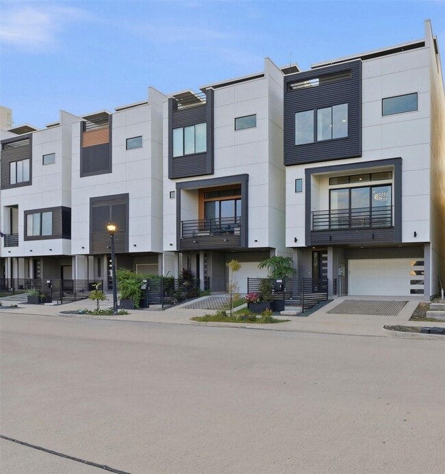 property at 529 Memorial Heights Dr