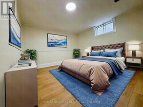 16 Arkley Crescent in Toronto, ON - Building Photo - Building Photo