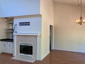 1907 Parkview Cir in Anchorage, AK - Building Photo - Building Photo