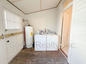 2657 Ursuline Ave in New Orleans, LA - Building Photo - Building Photo