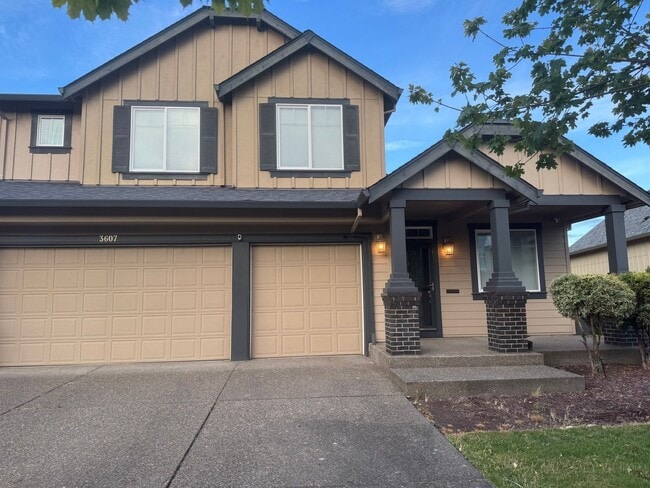 3607 Hoodview Dr in Forest Grove, OR - Building Photo - Building Photo