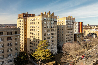 Corinthian Towers in East Orange, NJ - Building Photo - Building Photo