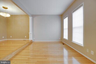 4609 Fair Valley Dr in Fairfax, VA - Building Photo - Building Photo