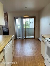 3580 W Dimond Blvd-Unit -#C6 in Anchorage, AK - Building Photo - Building Photo