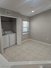 10344 Whispering Palms Dr in Ft. Myers, FL - Building Photo - Building Photo