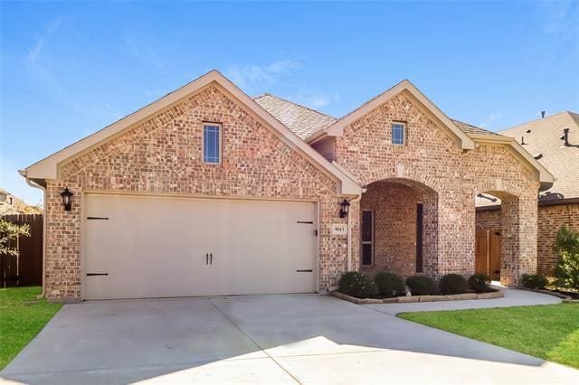 9013 Conroe Dr in Lantana, TX - Building Photo - Building Photo