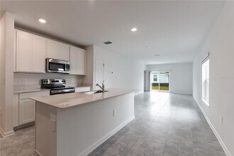 2194 Aquifer Ln in Davenport, FL - Building Photo - Building Photo