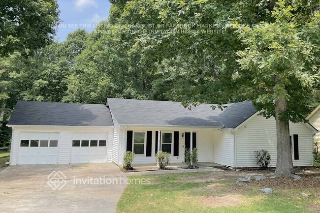 2062 Red Rose Ln in Loganville, GA - Building Photo - Building Photo