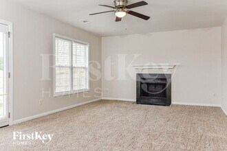 4408 Deacon Ct in High Point, NC - Building Photo - Building Photo
