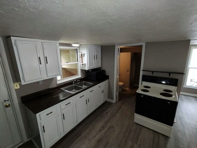 1214 W Pike St in Covington, KY - Building Photo - Building Photo