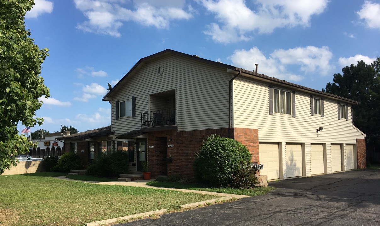 Clinton Village Apartments in Clinton Township, MI - Building Photo