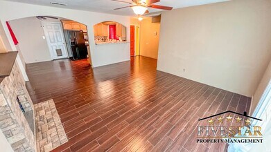 3311 Camellia Dr in Bakersfield, CA - Building Photo - Building Photo