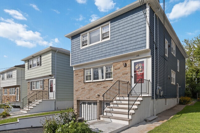 38 Brighton Terrace in Irvington, NJ - Building Photo - Building Photo