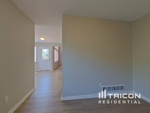 18207 E Baker Pl in Aurora, CO - Building Photo - Building Photo