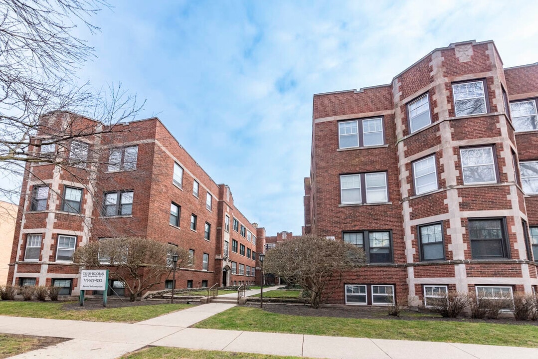 735 Hinman Ave in Evanston, IL - Building Photo