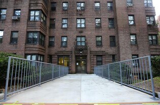 150 E Hartsdale Ave, Unit STF in Hartsdale, NY - Building Photo