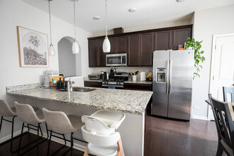 1110 Evergreen Ave in Des Plaines, IL - Building Photo - Building Photo