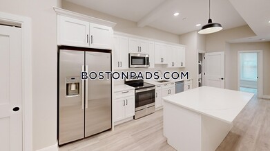 222 Tremont St in Boston, MA - Building Photo - Building Photo