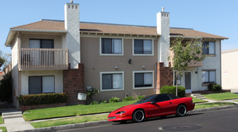 217 Nashville Ave in Huntington Beach, CA - Building Photo
