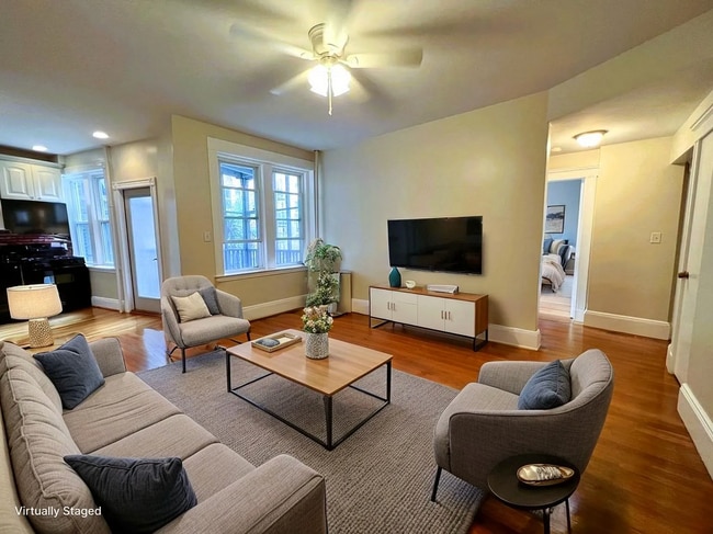 71 Babcock St, Unit Charming 1 Br, Unit Charming 1 Br