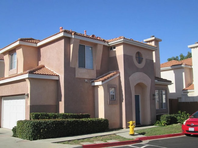 11017 Caminito Arcada in San Diego, CA - Building Photo - Building Photo