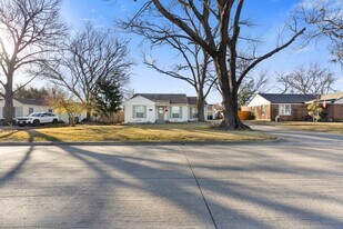 1316 Linden Ln in Garland, TX - Building Photo