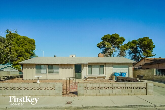 property at 4110 E New York Ave