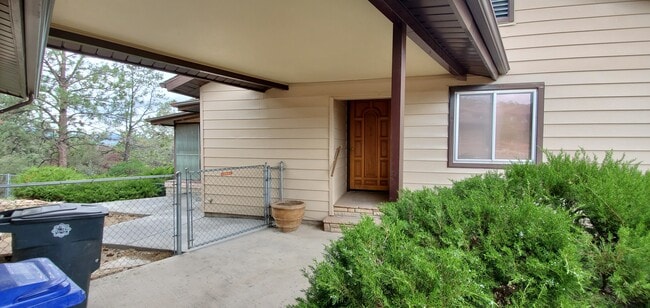 property at 770 Eastwood Dr