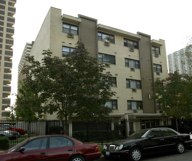 6163 N Kenmore Ave in Chicago, IL - Building Photo - Building Photo