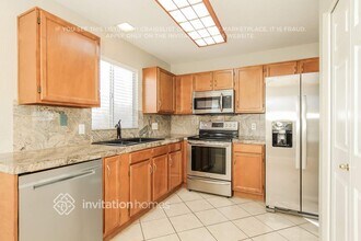 3955 W Whispering Wind Dr in Glendale, AZ - Building Photo - Building Photo