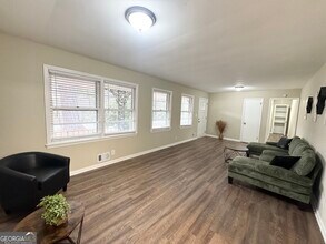 3820 Union Rd SW in College Park, GA - Foto de edificio - Building Photo