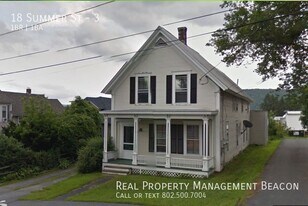 18 Summer St in Lebanon, NH - Building Photo