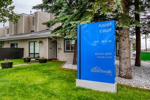 Russet Court in Calgary, AB - Building Photo