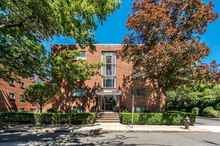 9 Chester St in Cambridge, MA - Building Photo