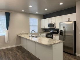 3657 W Sunrise Sky Ln in South Jordan, UT - Building Photo